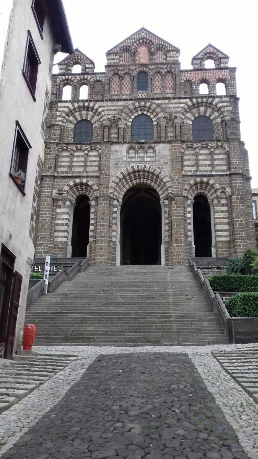 Le Petit Dyke Apartment Le Puy-en-Velay Bagian luar foto