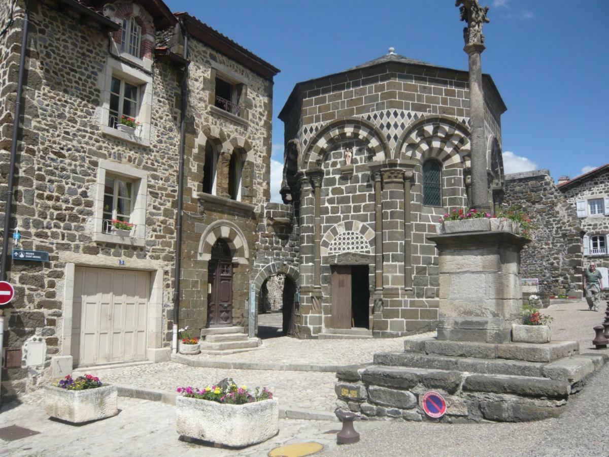 Le Petit Dyke Apartment Le Puy-en-Velay Bagian luar foto