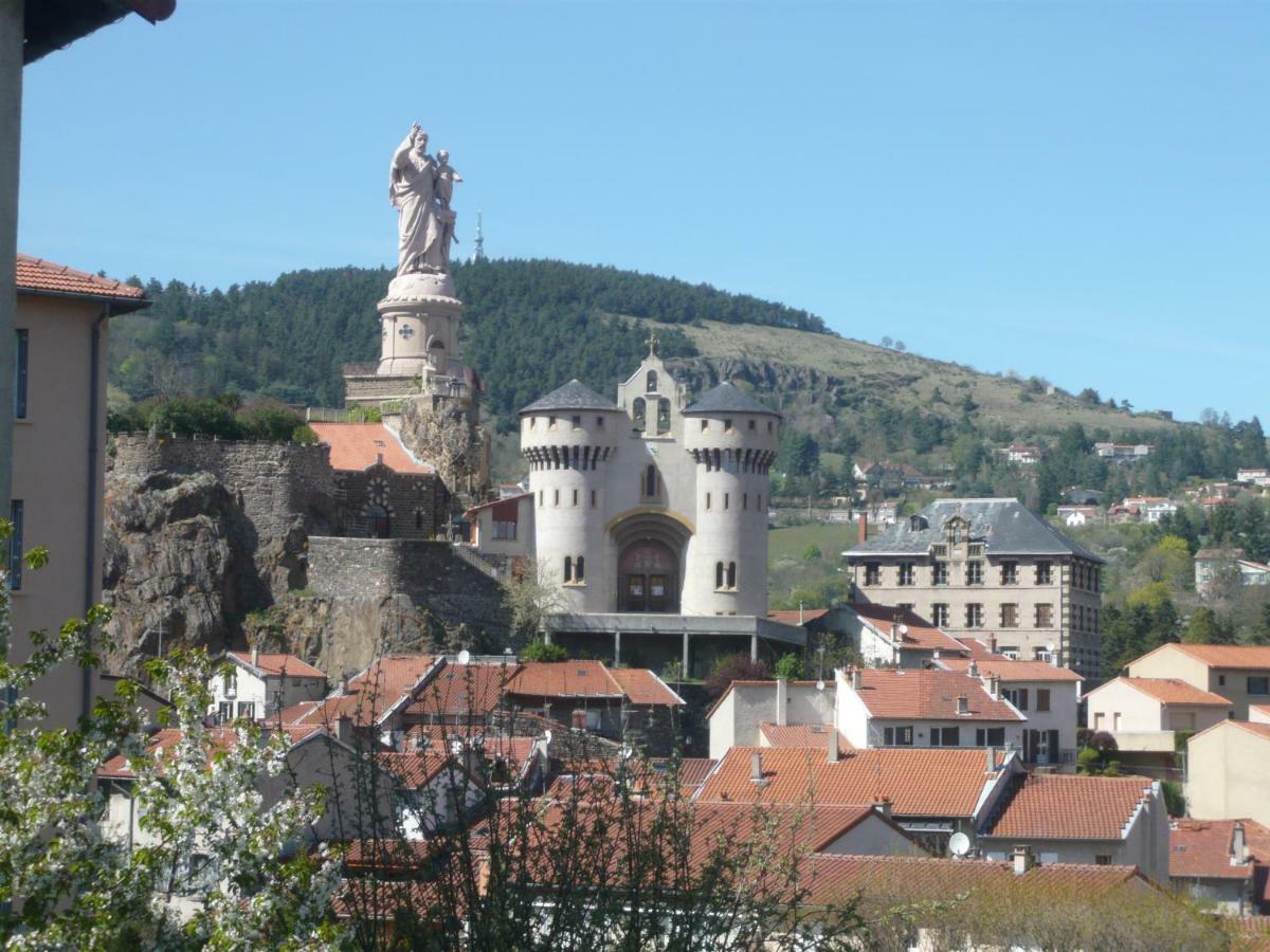 Le Petit Dyke Apartment Le Puy-en-Velay Bagian luar foto