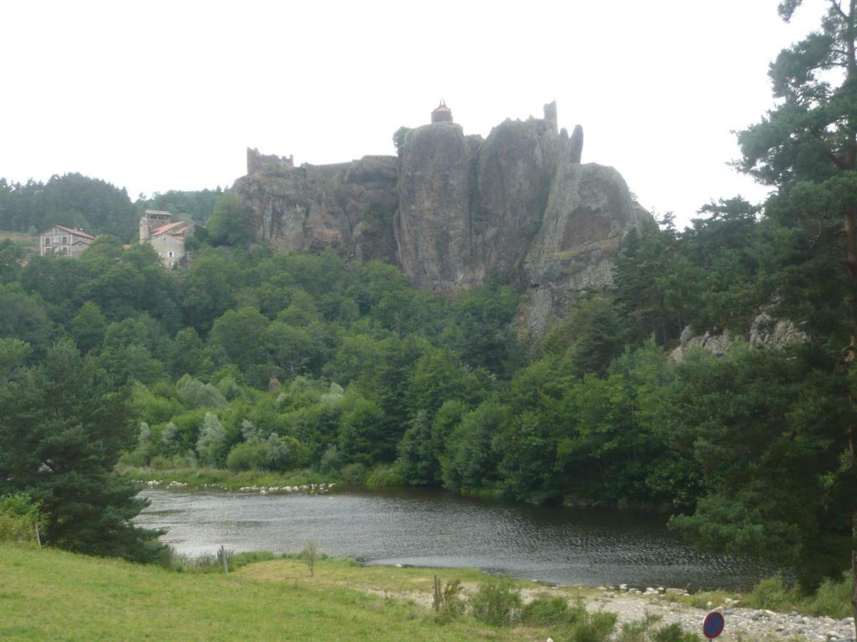 Le Petit Dyke Apartment Le Puy-en-Velay Bagian luar foto